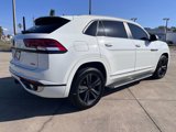 Used 2020 Volkswagen Atlas Cross Sport SE w/ Panoramic Sunroof Package image 3
