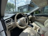 Used 2015 Nissan Rogue SL w/ SL Premium Package image 5