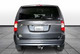 Used 2016 Chrysler Town & Country Touring image 4