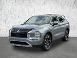 Used 2024 Mitsubishi Outlander SE image 3