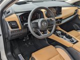 Used 2023 Nissan Rogue Platinum w/ Platinum Premium Package image 2