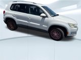 Used 2011 Volkswagen Tiguan SE image 2