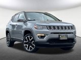 Used 2018 Jeep Compass Limited w/ Navigation Group image 2