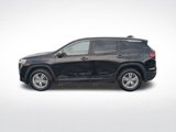 Used 2024 GMC Terrain SLE image 2