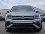 Used 2022 Volkswagen Tiguan SE image 2