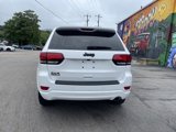 Certified 2022 Jeep Grand Cherokee Laredo X image 4