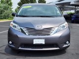 Used 2017 Toyota Sienna XLE image 5