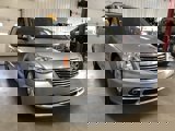 Used 2016 Chrysler Town & Country Touring-L image 4