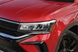 Used 2024 Volkswagen Taos SE image 3