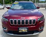 Used 2019 Jeep Cherokee Limited w/ Luxury Group image 2