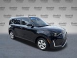 Used 2025 Kia Soul LX w/ LX Technology Package image 3