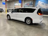 Used 2023 Chrysler Pacifica Touring-L image 3