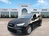 New 2025 Chrysler Pacifica Select image 2