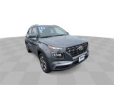 Used 2025 Hyundai Venue SEL image 2