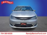 Used 2020 Chrysler Pacifica Limited image 2