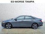 Used 2025 Hyundai Elantra Sport image 2