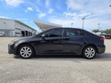 Used 2020 Toyota Corolla LE image 3