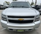 Used 2013 Chevrolet Suburban LT w/ Luxury Package image 2