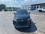 Used 2022 Chevrolet Trax LT w/ LT Convenience Package image 2