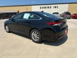 Used 2018 Hyundai Sonata SE w/ Winter Weather Package image 4