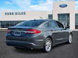 Used 2017 Ford Fusion SE image 3