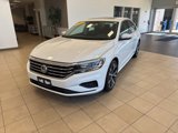 Used 2021 Volkswagen Passat 2.0T SE image 3