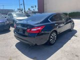 Used 2017 Nissan Altima 2.5 SL w/ Moonroof Package image 4
