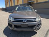 Used 2012 Volkswagen Touareg TDI image 2