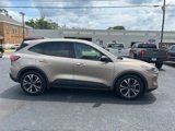 Used 2021 Ford Escape SE w/ SE Sport Appearance Package image 5
