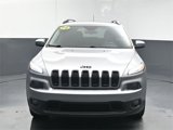Used 2018 Jeep Cherokee Latitude w/ Altitude Package image 3