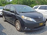 Used 2013 Toyota Sienna XLE image 3