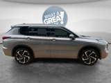 Used 2022 Mitsubishi Outlander SEL image 2