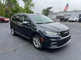 Certified 2021 Chrysler Pacifica Limited image 4