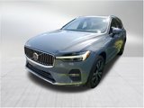 Used 2022 Volvo XC60 B5 Inscription image 2