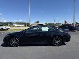 Used 2023 Toyota Camry SE image 4