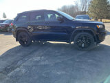 Used 2018 Jeep Grand Cherokee Laredo image 4