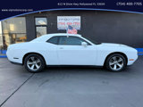 Used 2016 Dodge Challenger SXT image 4