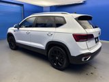 Used 2022 Volkswagen Taos SE w/ Panoramic Sunroof Package image 5