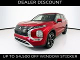 New 2024 Mitsubishi Outlander SE image 3
