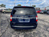 Used 2013 Chrysler Town & Country Touring image 4