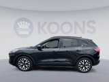 Used 2020 Ford Escape SE Sport image 2