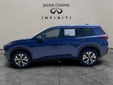 Used 2023 Nissan Rogue SV image 2