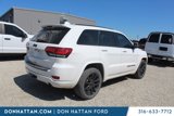 Used 2017 Jeep Grand Cherokee Altitude image 4