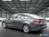 Used 2017 Ford Fusion SE w/ Fusion SE Technology Package image 3