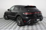 Certified 2025 Porsche Macan image 3