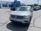 Used 2020 Volkswagen Tiguan SE image 3