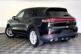 Certified 2025 Porsche Cayenne image 3
