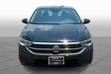 Used 2024 Volkswagen Jetta SE image 3