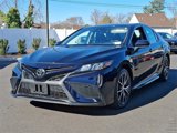Used 2022 Toyota Camry SE image 3