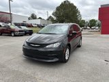 Used 2022 Chrysler Voyager LX image 2